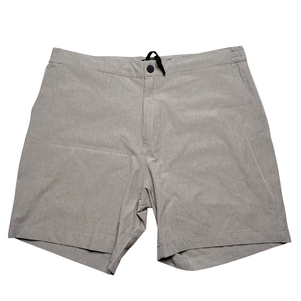 Thousand Miles All Day Shorts Mens Large Beige Polyester Spandex Stretch 7in